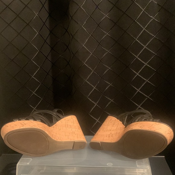 MADDEN GIRL Women’s Wedge Heels - Picture 12 of 13